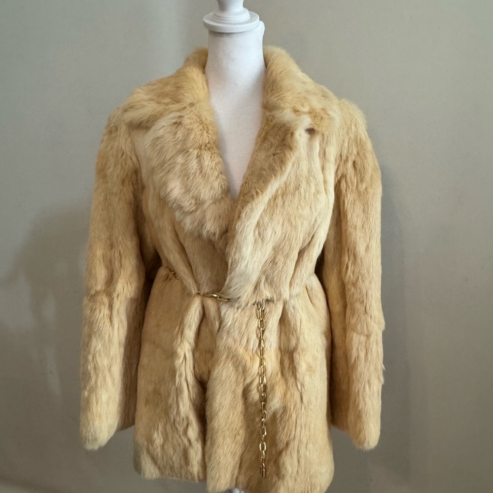 Elegant Cream Fur Coat 100% Rabbit